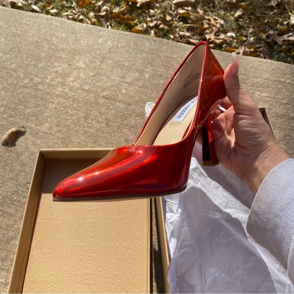 Steve Madden Salza Metallic Pump - Picture 5 of 12